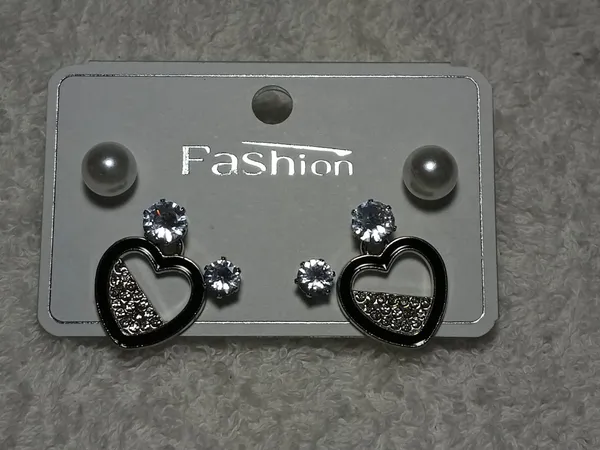 Silver_Alloy_Crystal_Heart_Stud_&_Hnaging_Earring_For_Women_(Pack_Of_3)