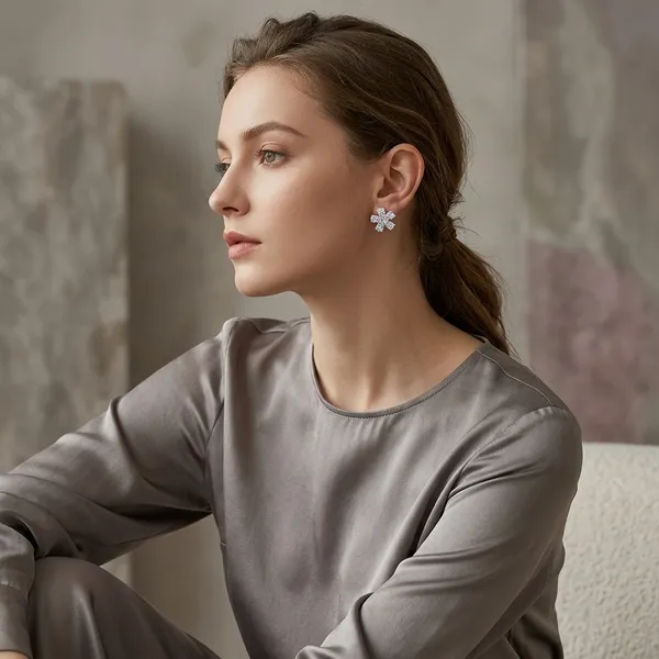 Silver_Cubic_Zirconia_Cross_Stud_Earning_For_Women