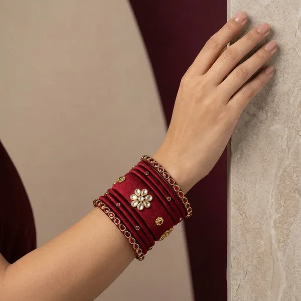 Red_Silk_Thread_With_Kundan_Bangles_For_Women