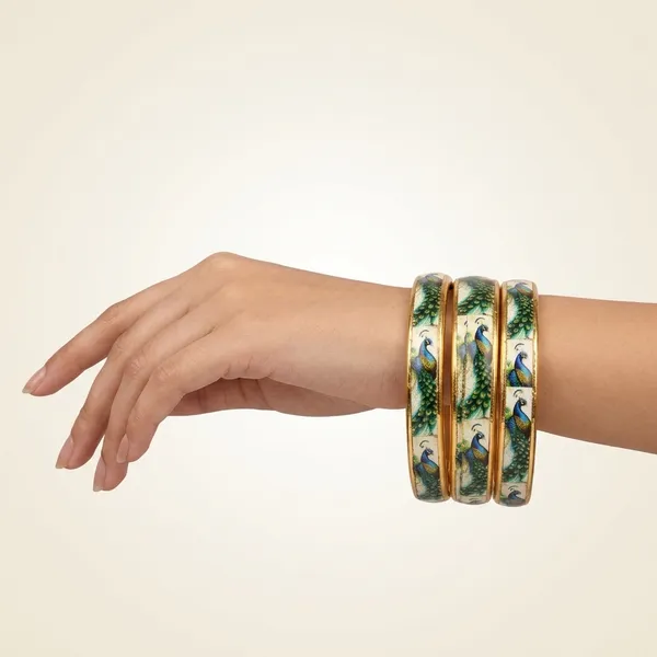 Green_Glass_Premium_Ethnic_&_Western_Style_Bangle_For_Women_(Pack_Of_2)