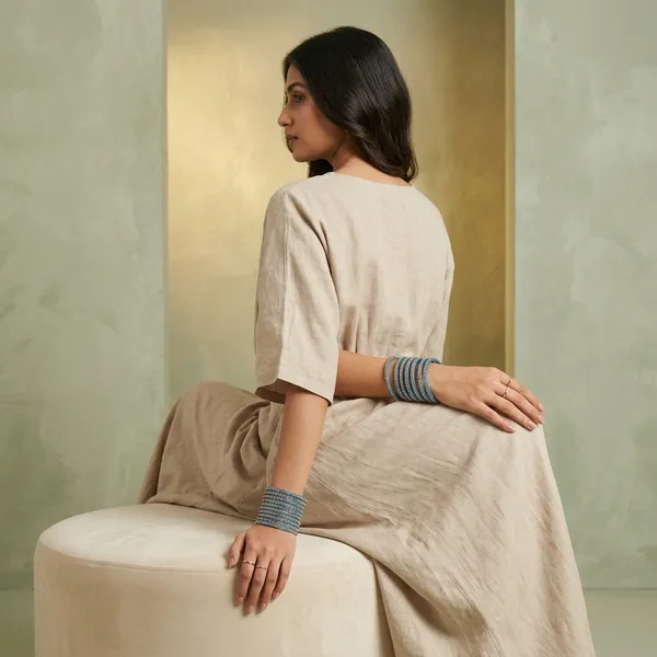 Blue_Glass_Premium_Ethnic_&_Western_Style_Bangle_For_Women_(Pack_Of_6)
