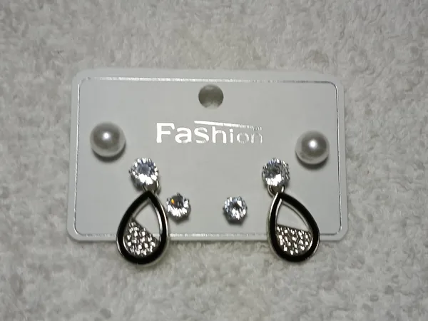 Silver_Alloy_Crystal_Pearl_Stud_&_Hnaging_Earring_For_Women_(Pack_Of_3)