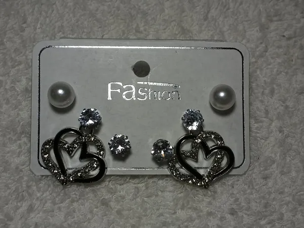 Silver_Pearl_Crystal_Heart_Stud_&_Hnaging_Earring_For_Women_(Pack_Of_3)