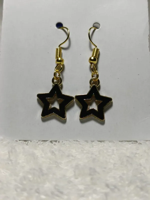 Black_Enamel_Gold_Tone_Star_Hook_Earrings_For_Women