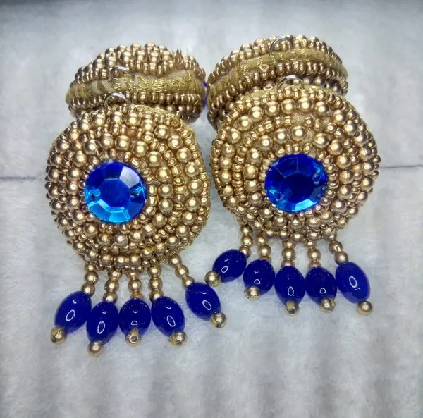 Blue_And_Gold_Embroided_Ari_Work_Latkans_For_Women_(Pack_Of_2)