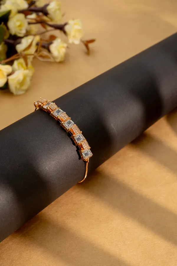 Regal_Radiance_Bracelet