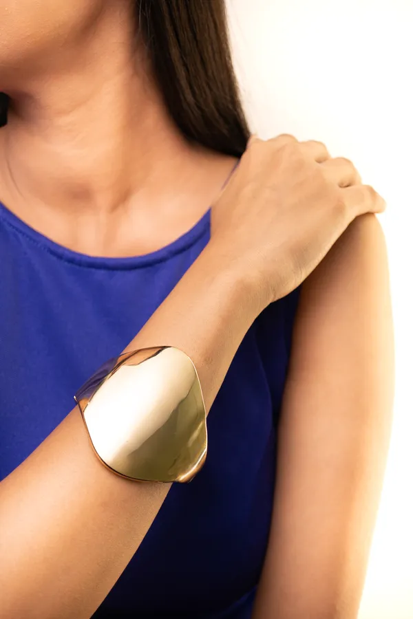 Sculpted_Dome_Gold_Cuff_Bracelet