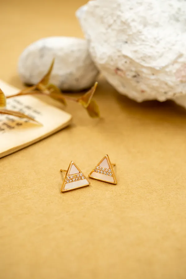 Geometric_Triangle_Stud_Earrings