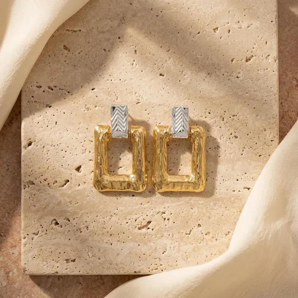 Gilded_Geo_Textured_Earrings