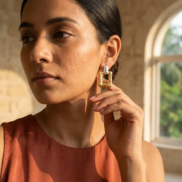 Gilded_Geo_Textured_Earrings