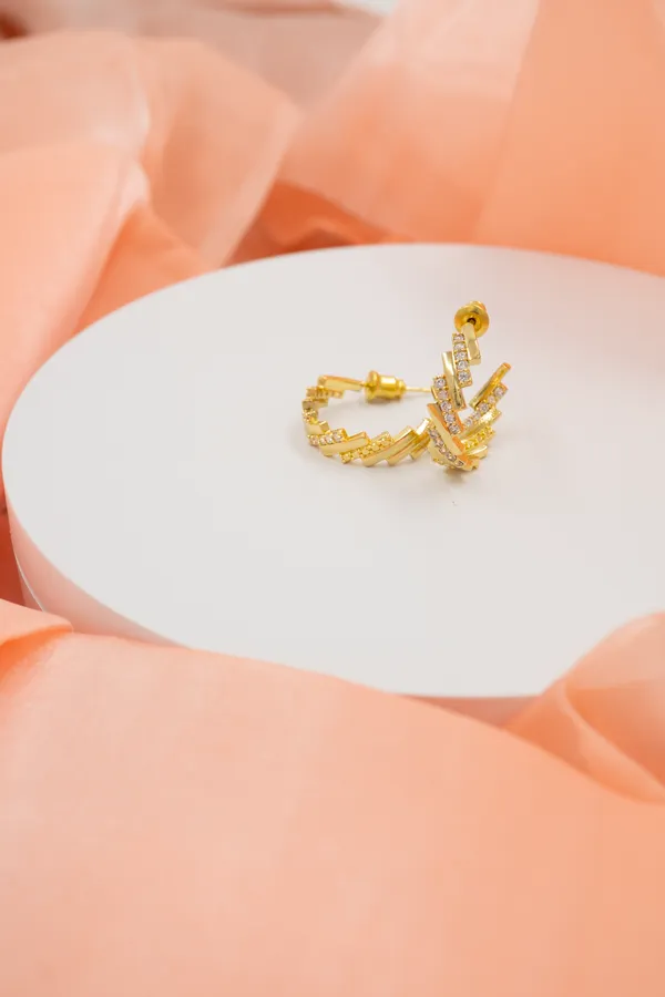 Golden_Radiance_Crawler_Earrings