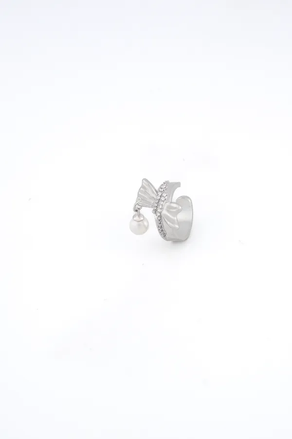 Pearl_Charm_Ear_Cuffs