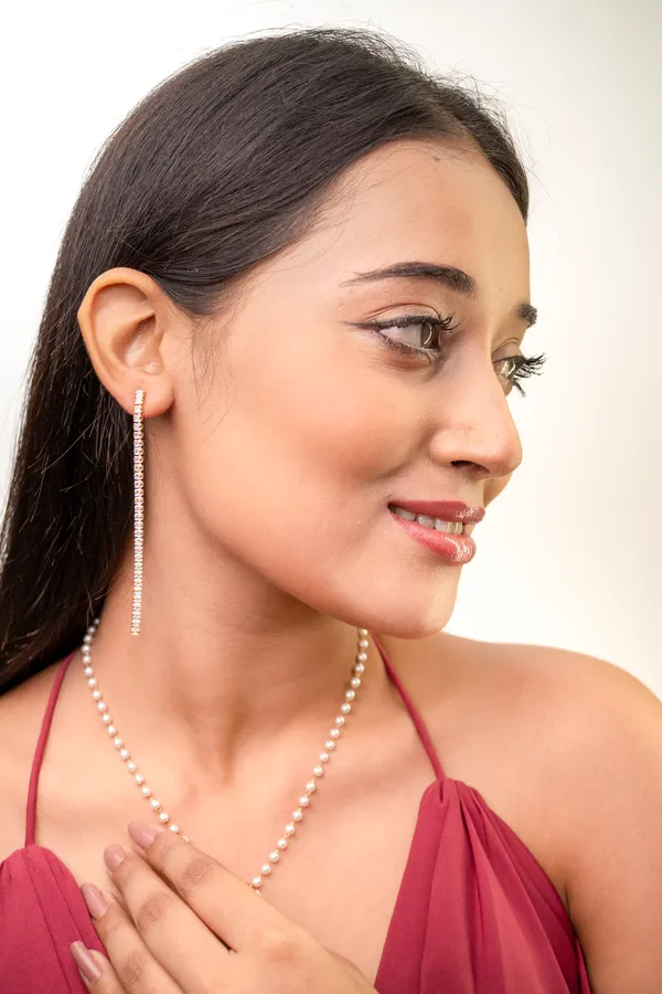 Crystal_Cascade_Linear_Drop_Earrings