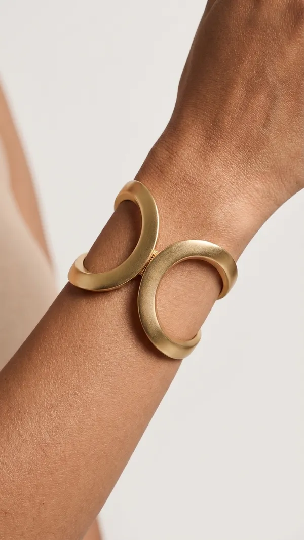 Chunky_Gold_Bracelet
