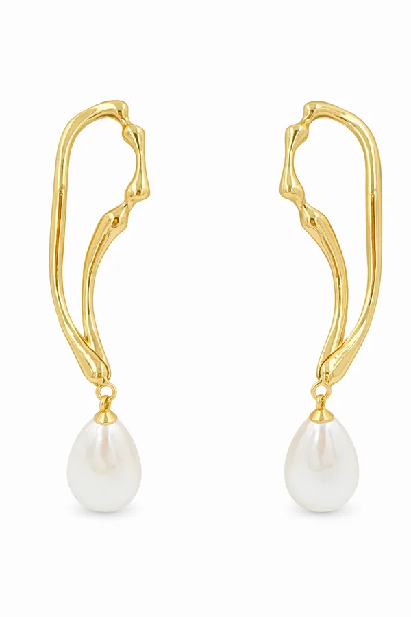 Golden_Curve_Pearl_Earrings
