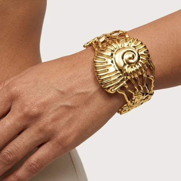 Golden_Seashell_Statement_Cuff_Kada