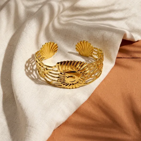 Golden_Seashell_Statement_Cuff_Kada