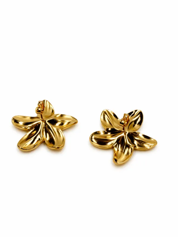 Golden_Blossom_Floral_Stud_Earrings