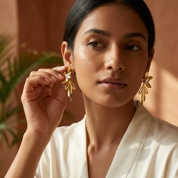 Gold_Leaf_Crystal_Drop_Earrings