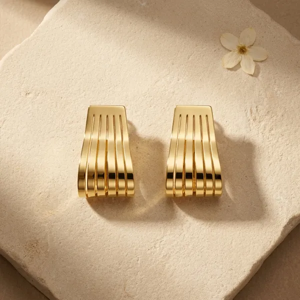Gold_Tone_Ribbed_Statement_Hoop_Earring
