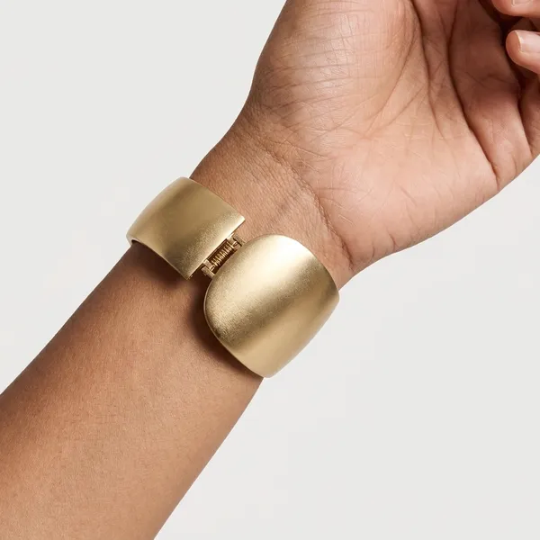 Wave_Textured_Gold_Cuff_Bracelet