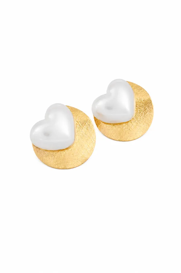 Amor_Heart_Studs