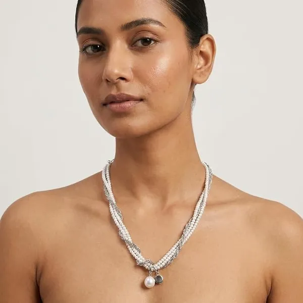 Pusha_Pearl_Twist_Charm_Necklace_for_Women