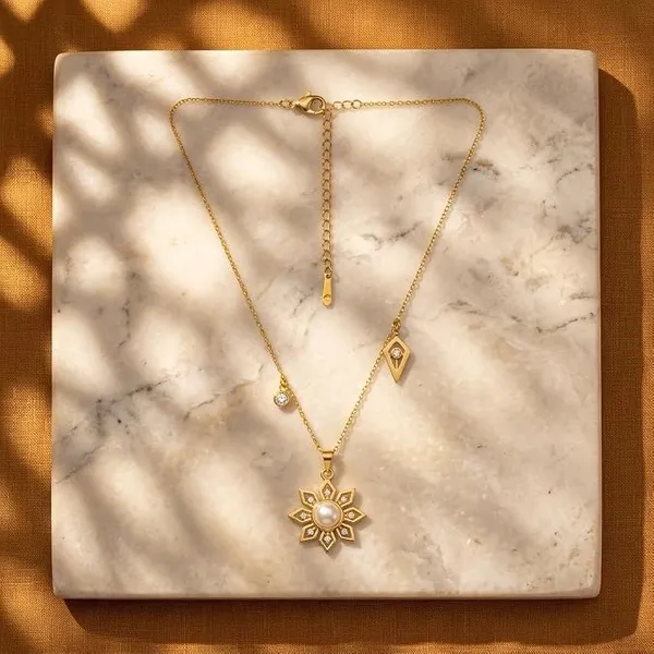 Pusha_Sunburst_Pearl_Pendant_Necklace_for_Women