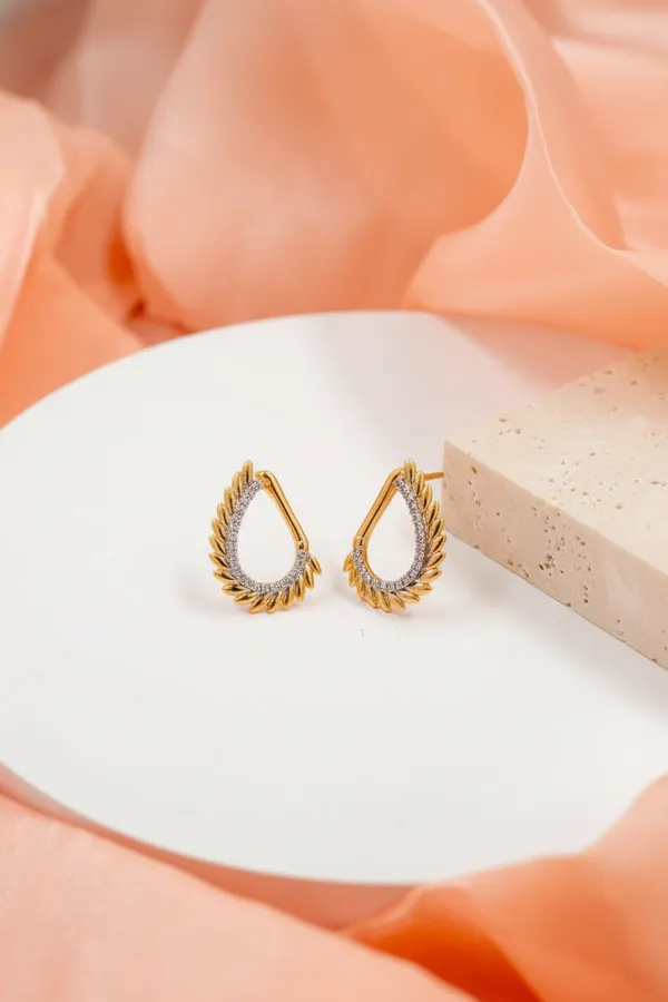Golden_Plume_Hoops