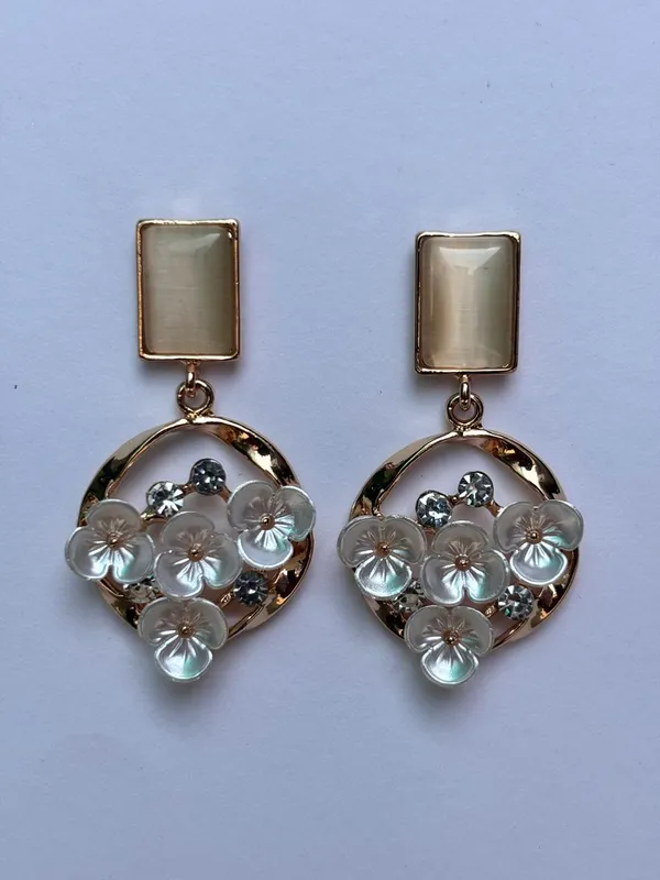 Golden_Brass_Floral_Pearl_Stud_Drop_Earrings_For_Women