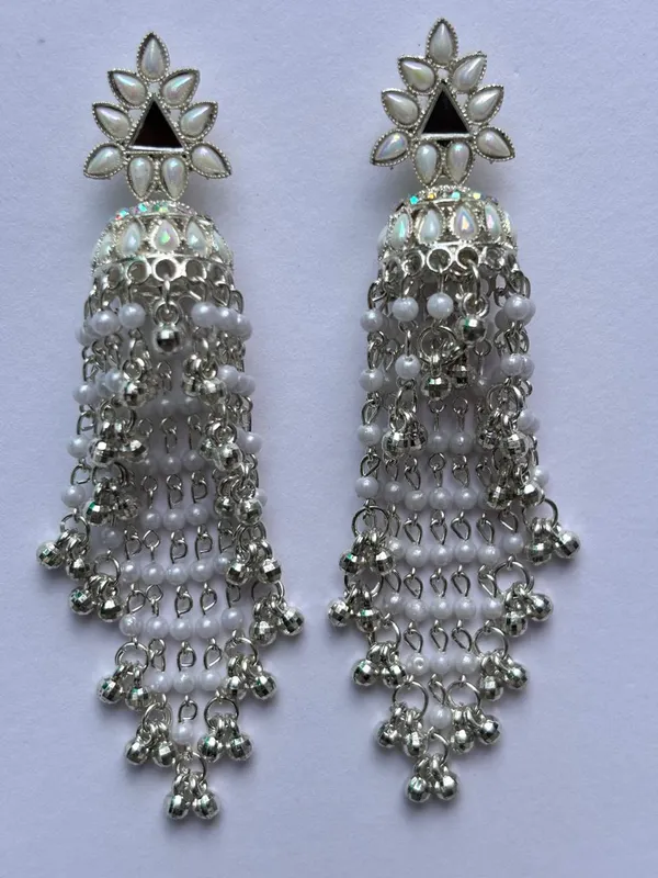 Silver_Brass_Floral_Pearl_Jhumka_Earrings_For_Women