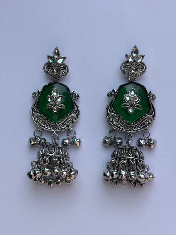 Green_&_Silver_Oxidised_Brass_Leaf_Motif_Jhumka_Earrings_For_Women