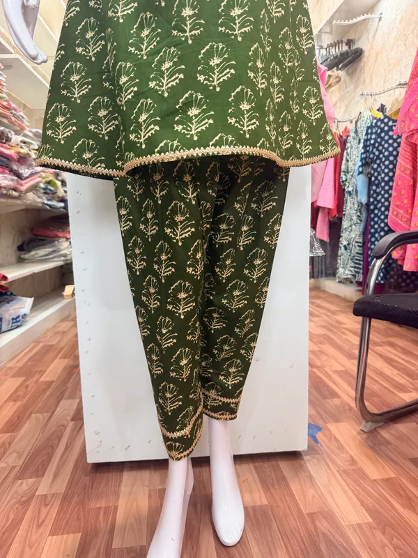 Green_Elegant_Design_Farsi_Pant_With_A_Line_Kurti_Dupatta_For_Women