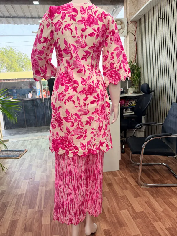 Pink_And_White_Elegant_Design_Short_Kurti_With_Plazo_For_Women