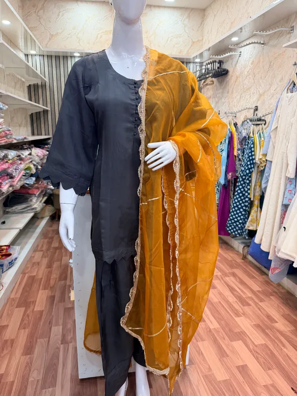 Grey_And_Mustard_Elegant_Design_Farsi_Salwar_Short_Kurti_Cut_Work_Design_For_Women