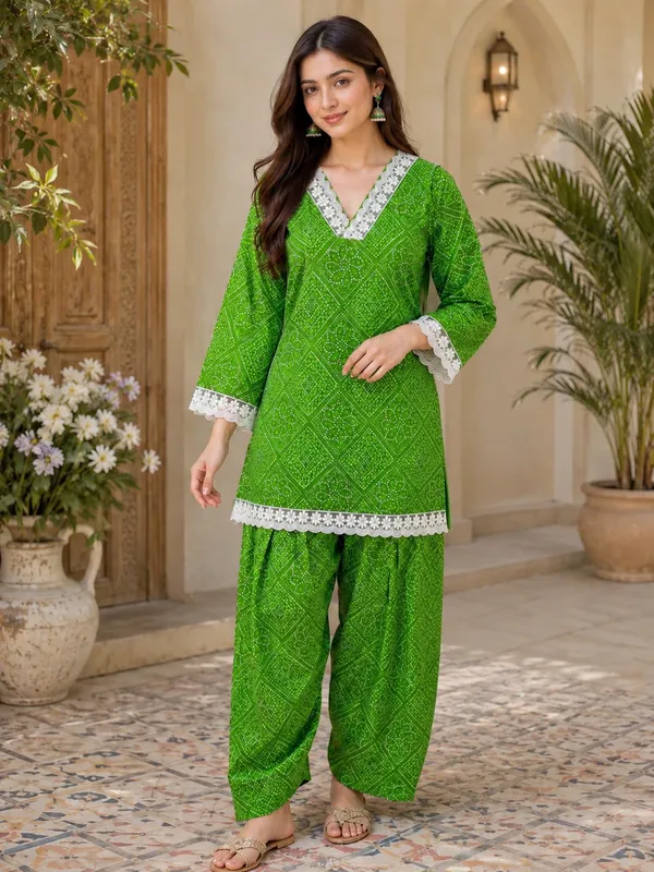 Bright_Green_Elegant_Design_Farsi_Salwar_Short_Kurti_For_Women