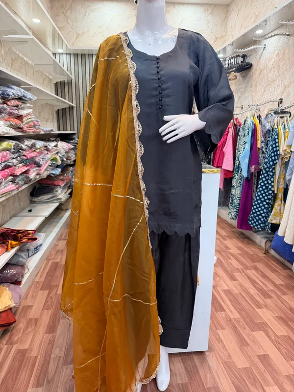Grey_And_Mustard_Elegant_Design_Farsi_Salwar_Short_Kurti_Cut_Work_Design_For_Women