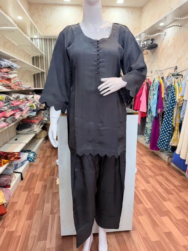 Grey_And_Mustard_Elegant_Design_Farsi_Salwar_Short_Kurti_Cut_Work_Design_For_Women