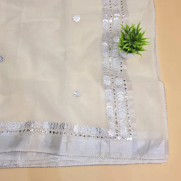 Beige_Kota_Cotton_Saree_For_Womens