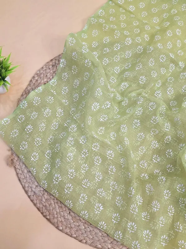 Green_Kota_Cotton_Suit_Unstiched_Dress_Material_For_Womens