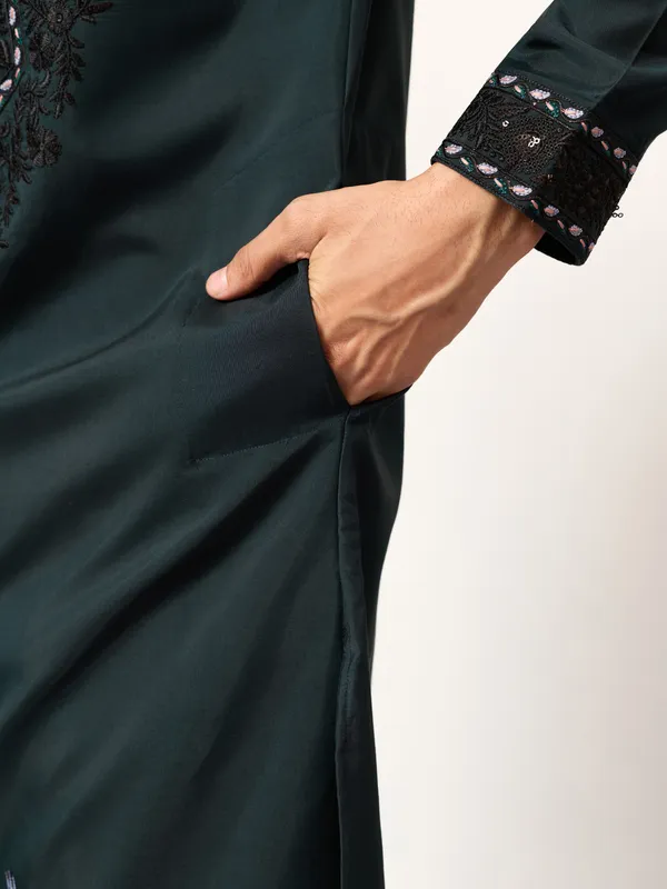 Bottle_Green_Jacquard_Silk_Embroidered_Kurta_Set_For_Men