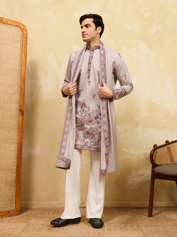Mauve_Silk_Blend_Floral_Embroidered_Kurta_Set_With_Dupatta_For_Men