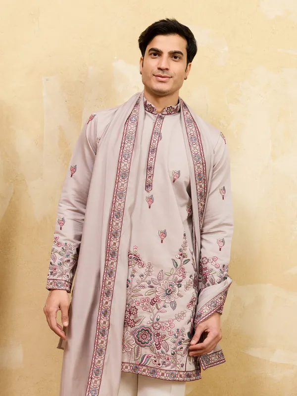 Mauve_Silk_Blend_Floral_Embroidered_Kurta_Set_With_Dupatta_For_Men