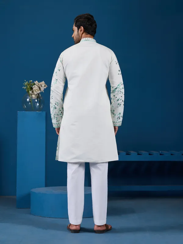 Georgette_Cotton_Blend_Floral_Embroidered_Kurta_Pajama_Set_For_Men