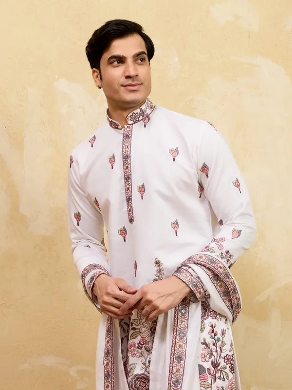 White_Jain_Cotton_Silk_Floral_Embroidered_Kurta_Set_For_Men
