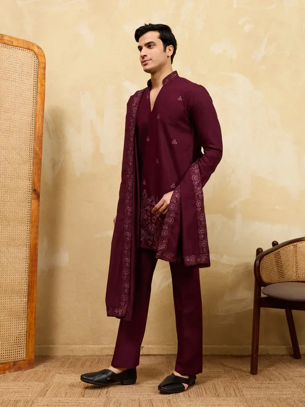 Maroon_Silk_Blend_Embroidered_Kurta_Pyjama_Set_For_Men