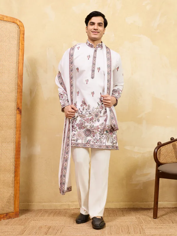 White_Jain_Cotton_Silk_Floral_Embroidered_Kurta_Set_For_Men