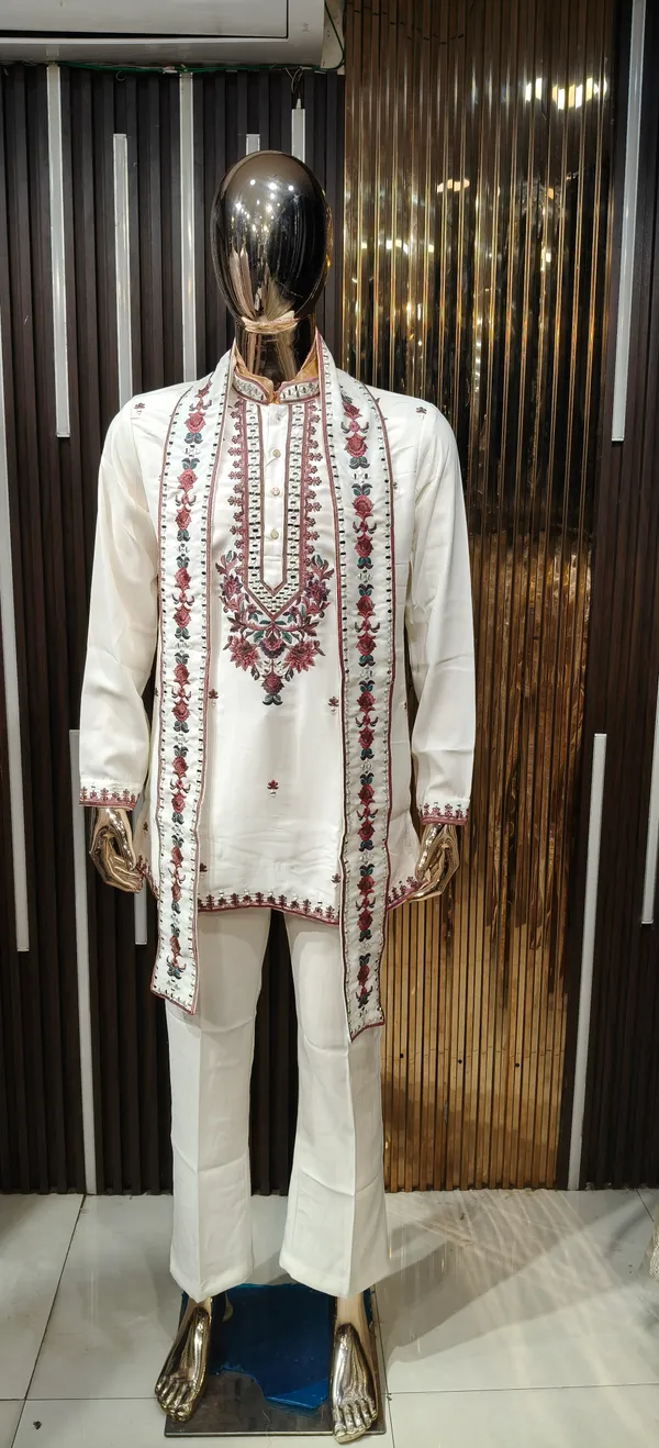 Ivory_Art_Silk_Floral_Embroidered_Kurta_Set_With_Dupatta_For_Men