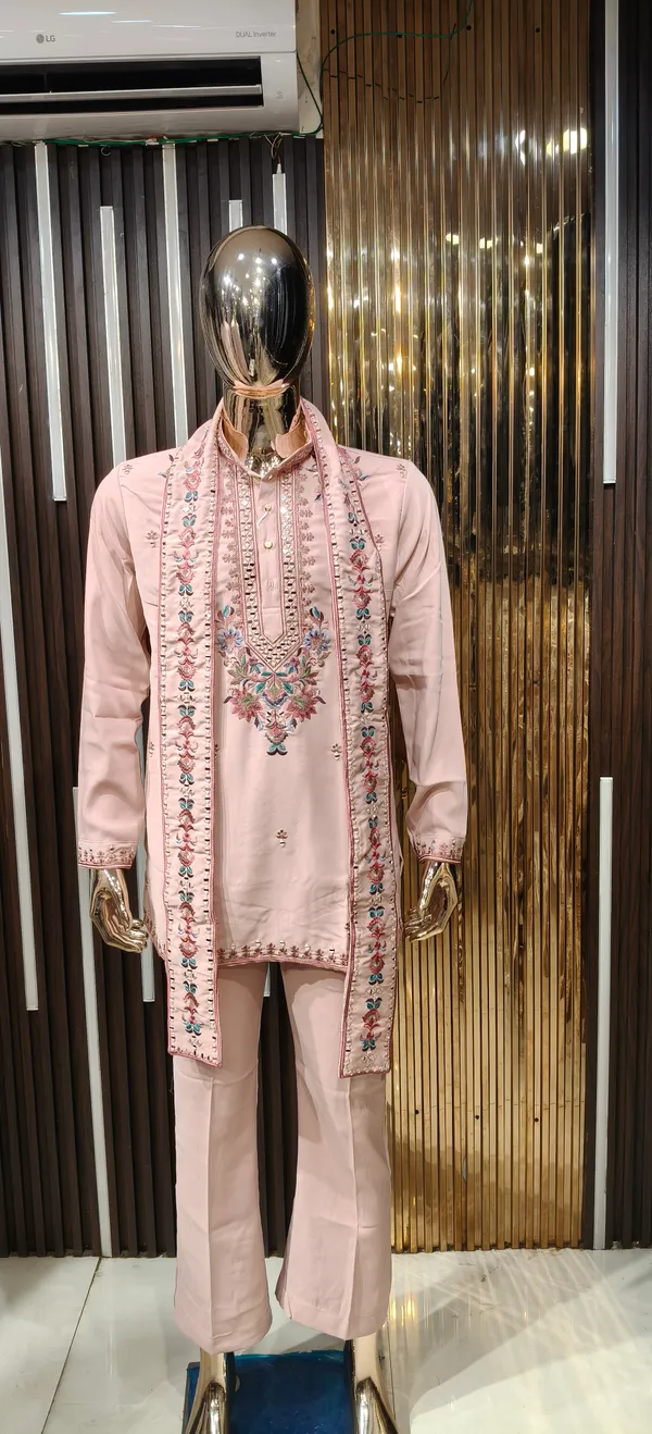 Crimsouine_Pink_Embroidered_Kurta_Set_With_Dupatta_For_Men