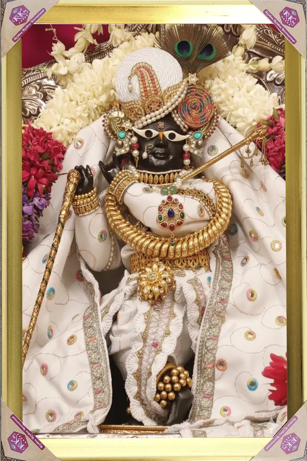 Premium_Shri_Radha_Raman_Ji_Lal_Divine_White_Shringar_Golden_Framed_Portrait